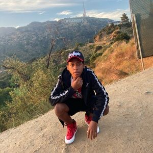 Meet your Posher, Demariane